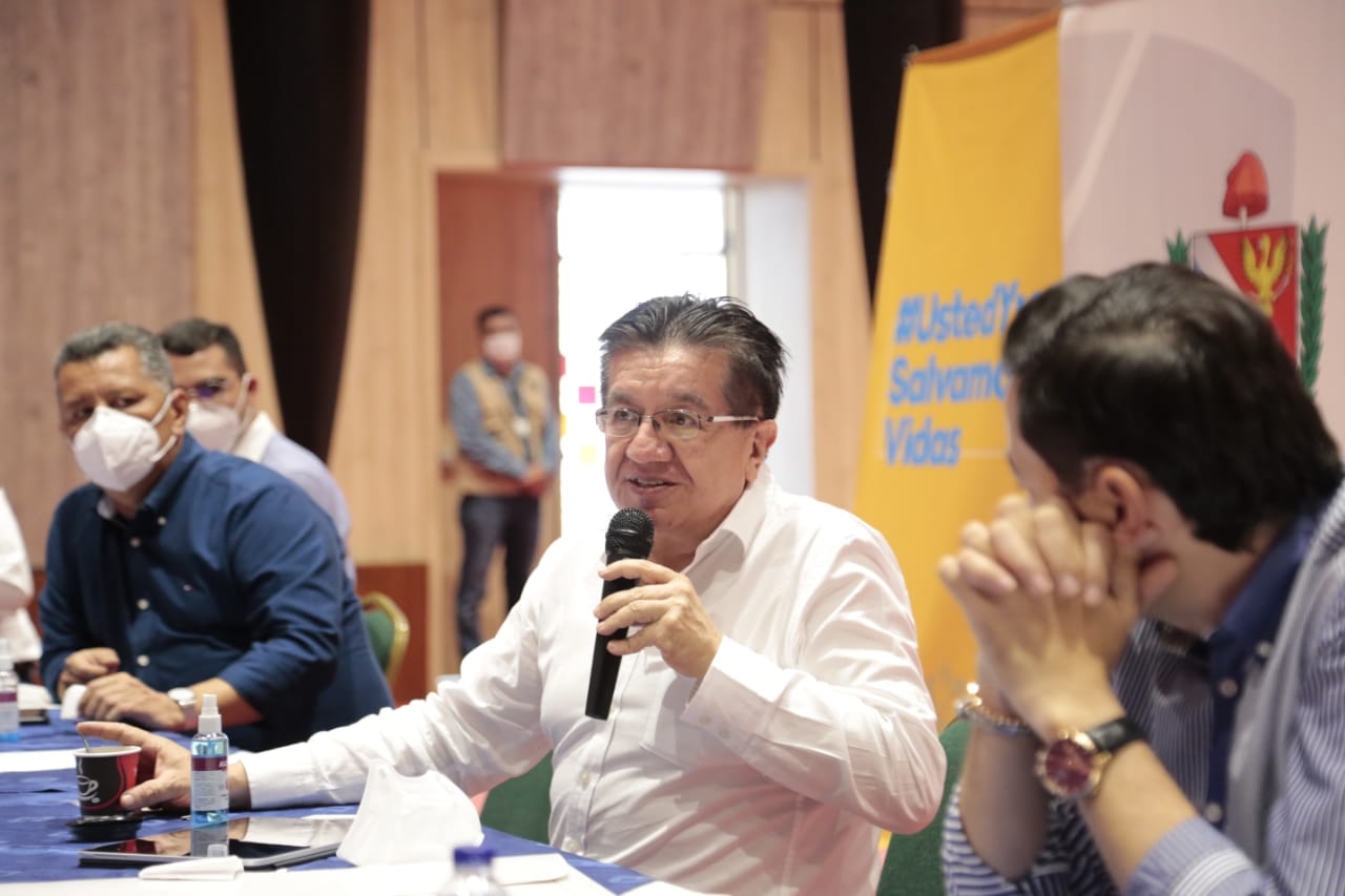 Ministro de Salud, Fernando Ruiz Gómez