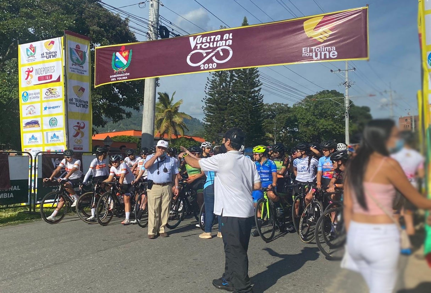 Salida Damas -La Vuelta al Tolima