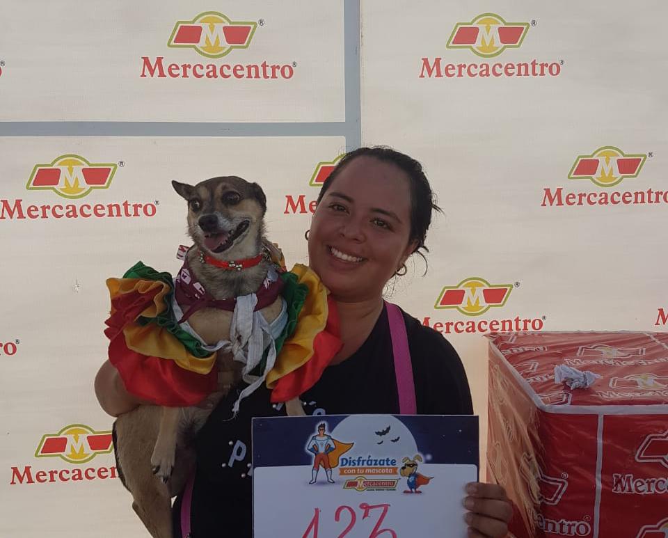 Disfrázate con tu mascota