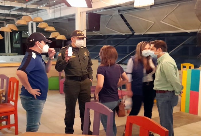 Imagen de referencia de bares-Policía Metropolitana- Inspección