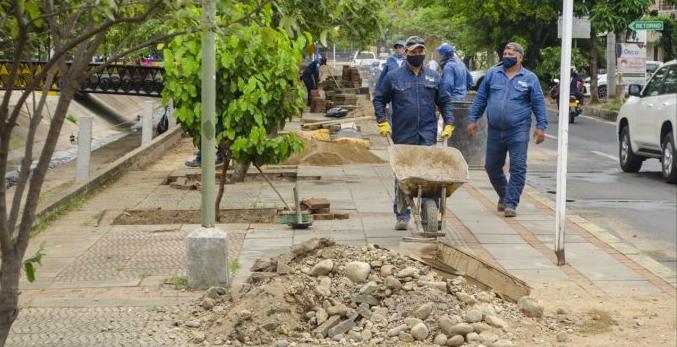 por primera vez, la ciudad no alquilará un alumbrado, sino que tendrá uno propio, hecho por mano de obra local