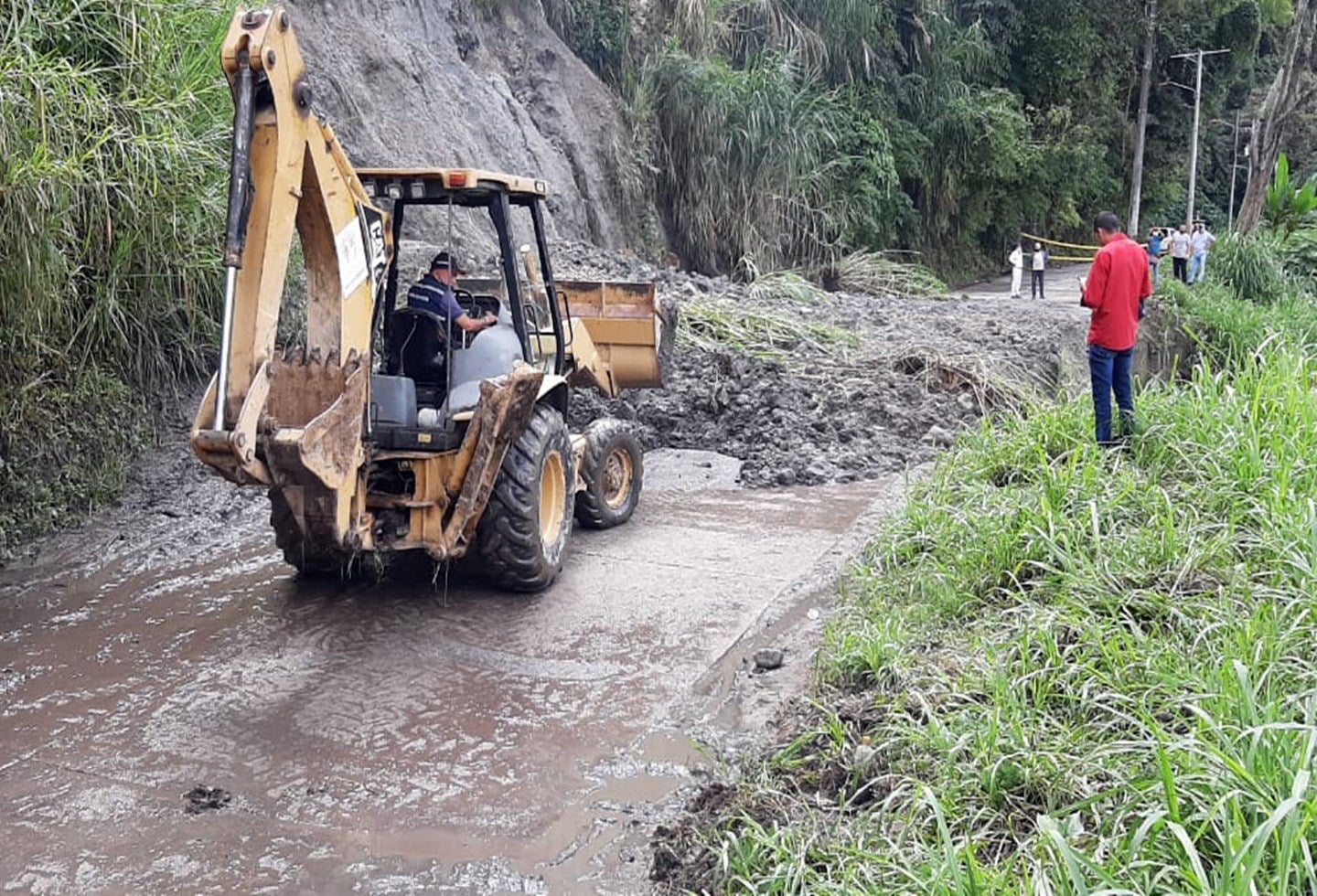 Trabajos en el Cañón del Combeima 19 de noviembre