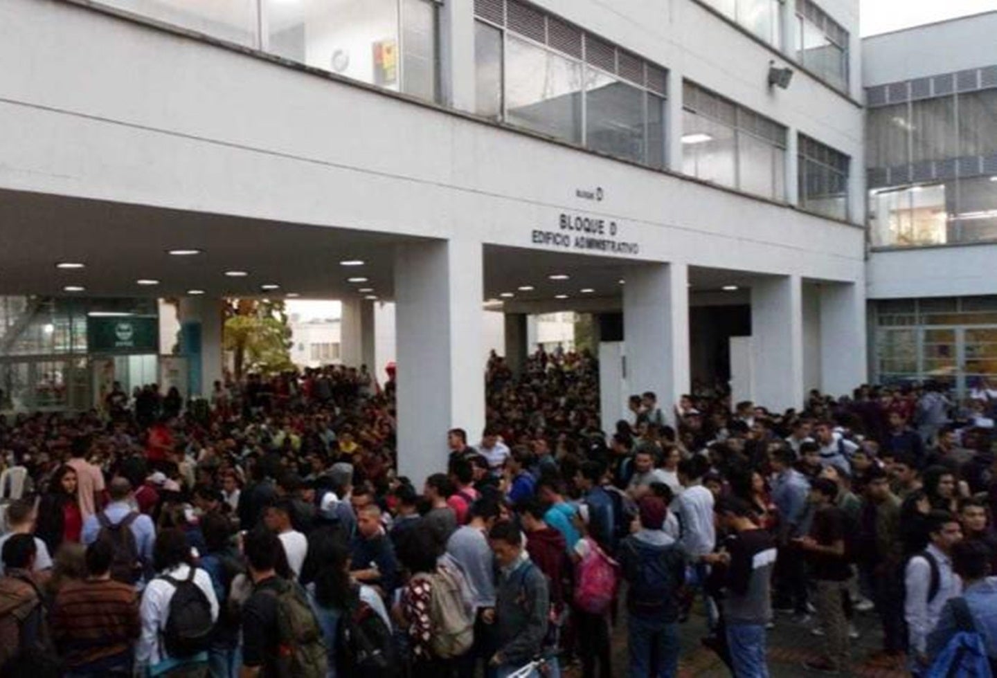 Freno de mano a derechos de grado y matrículas extraordinarias que cobran universidades