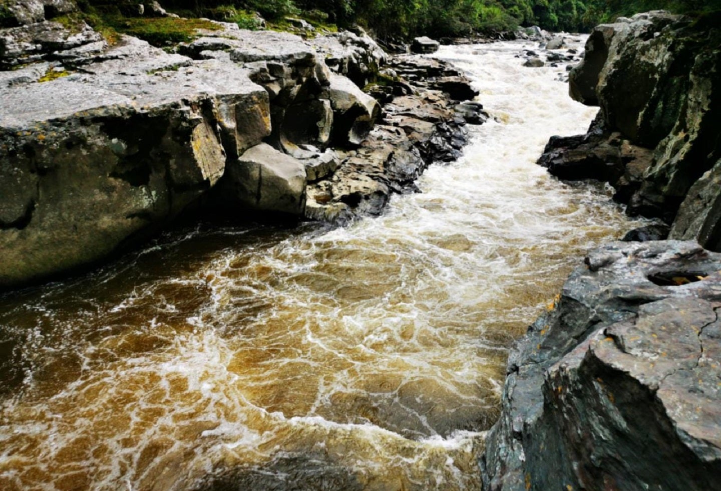 Estrecho Río Magdalena