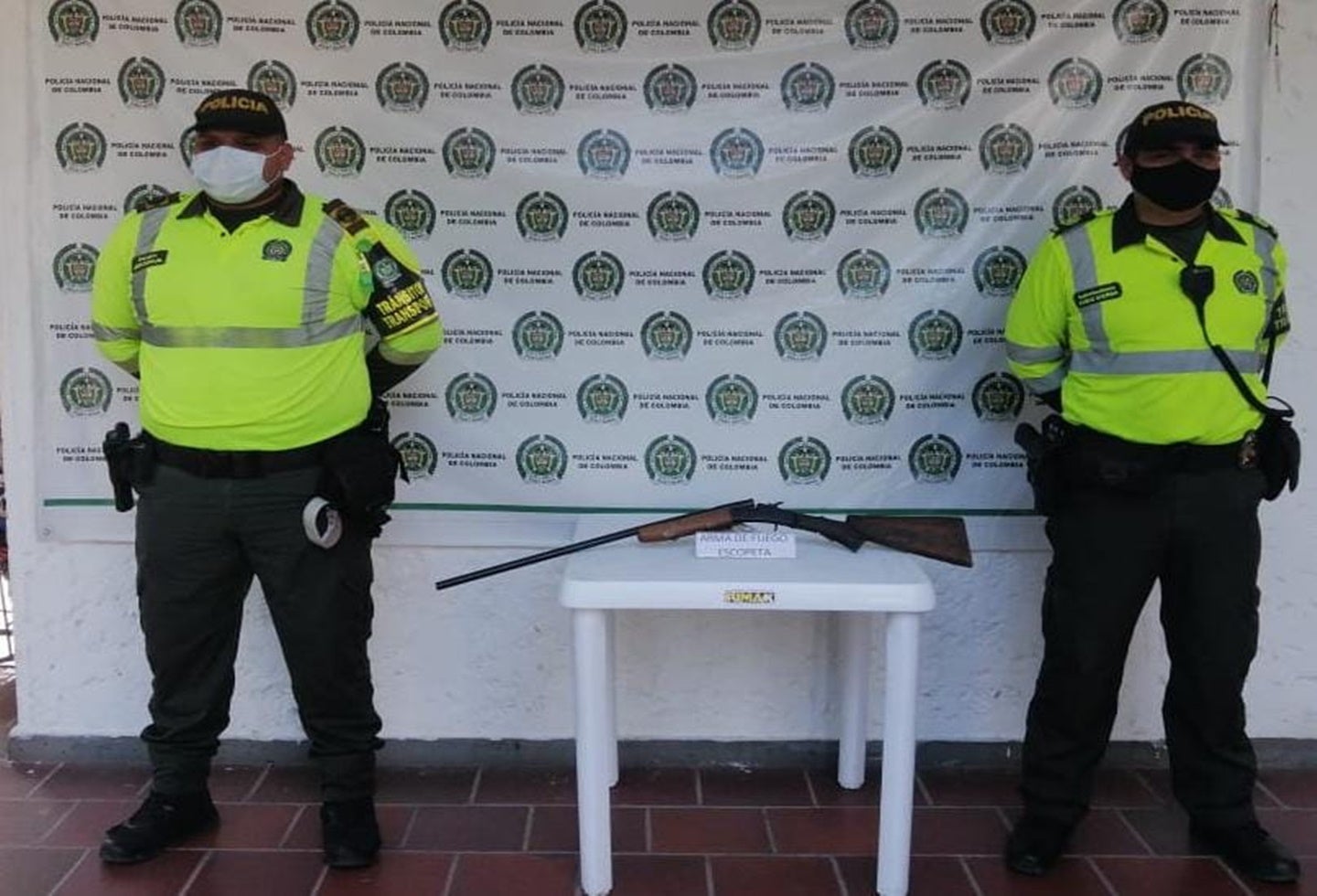Escopeta hallada por la Policía Tolima