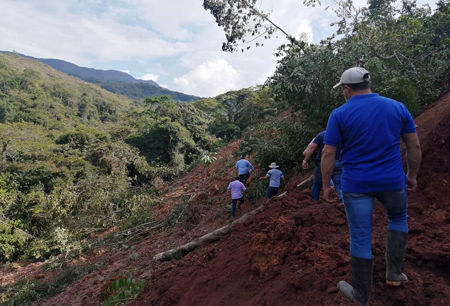 deslizamientos de tierra en Dolores Tolima