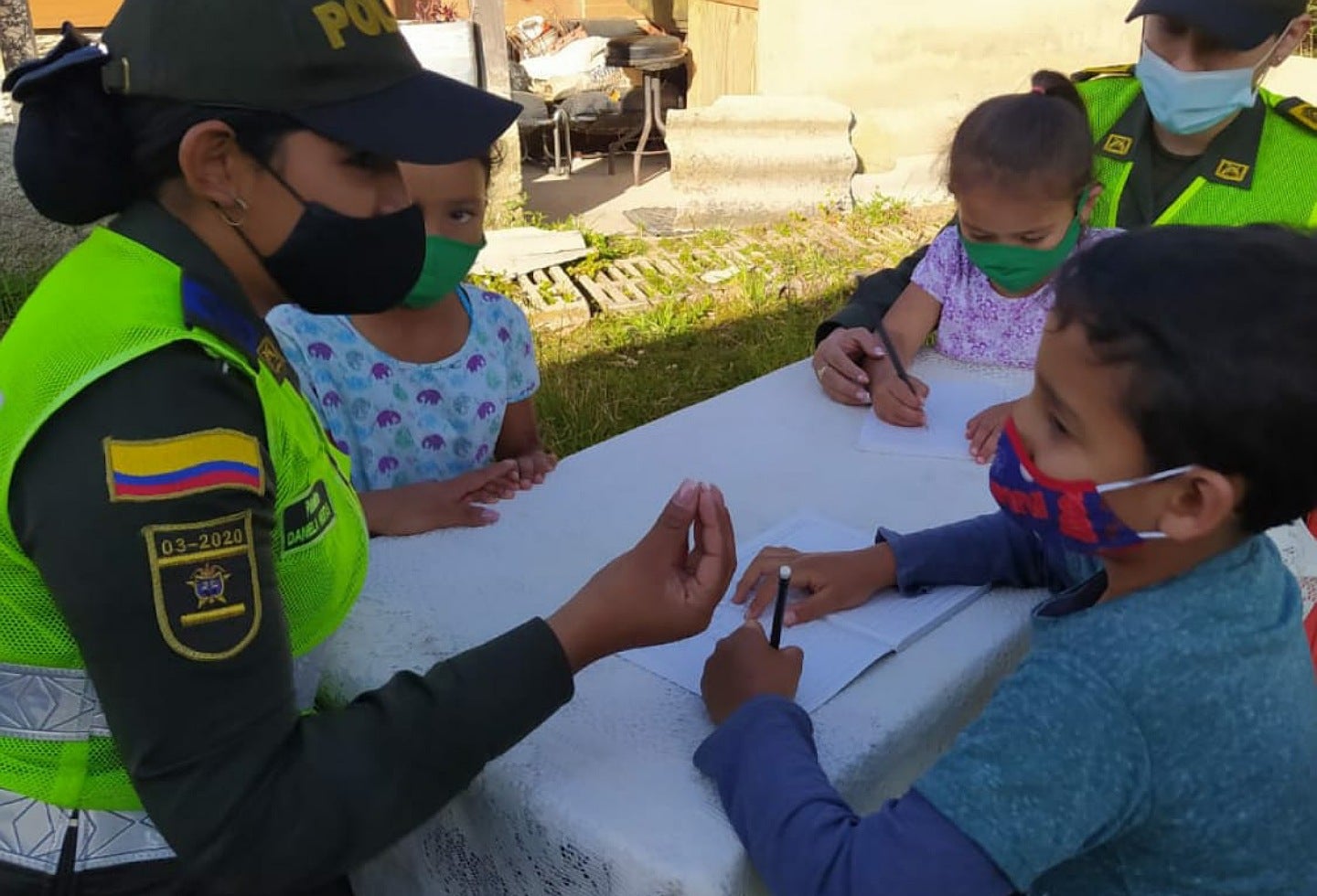 Policía Metropolitana lidera campaña de seguridad virtual para niños