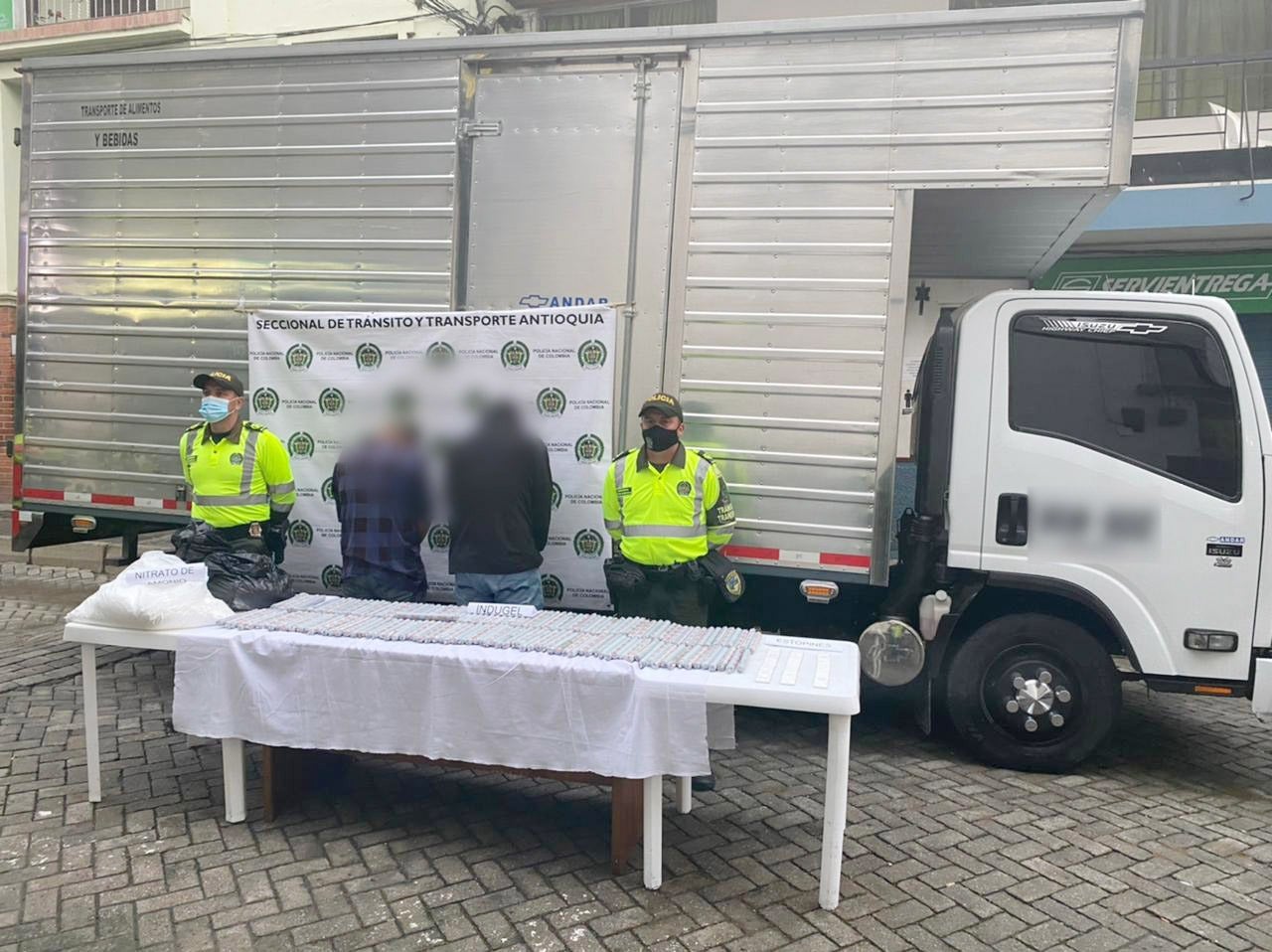 Por este hecho dos personas fueron capturadas.