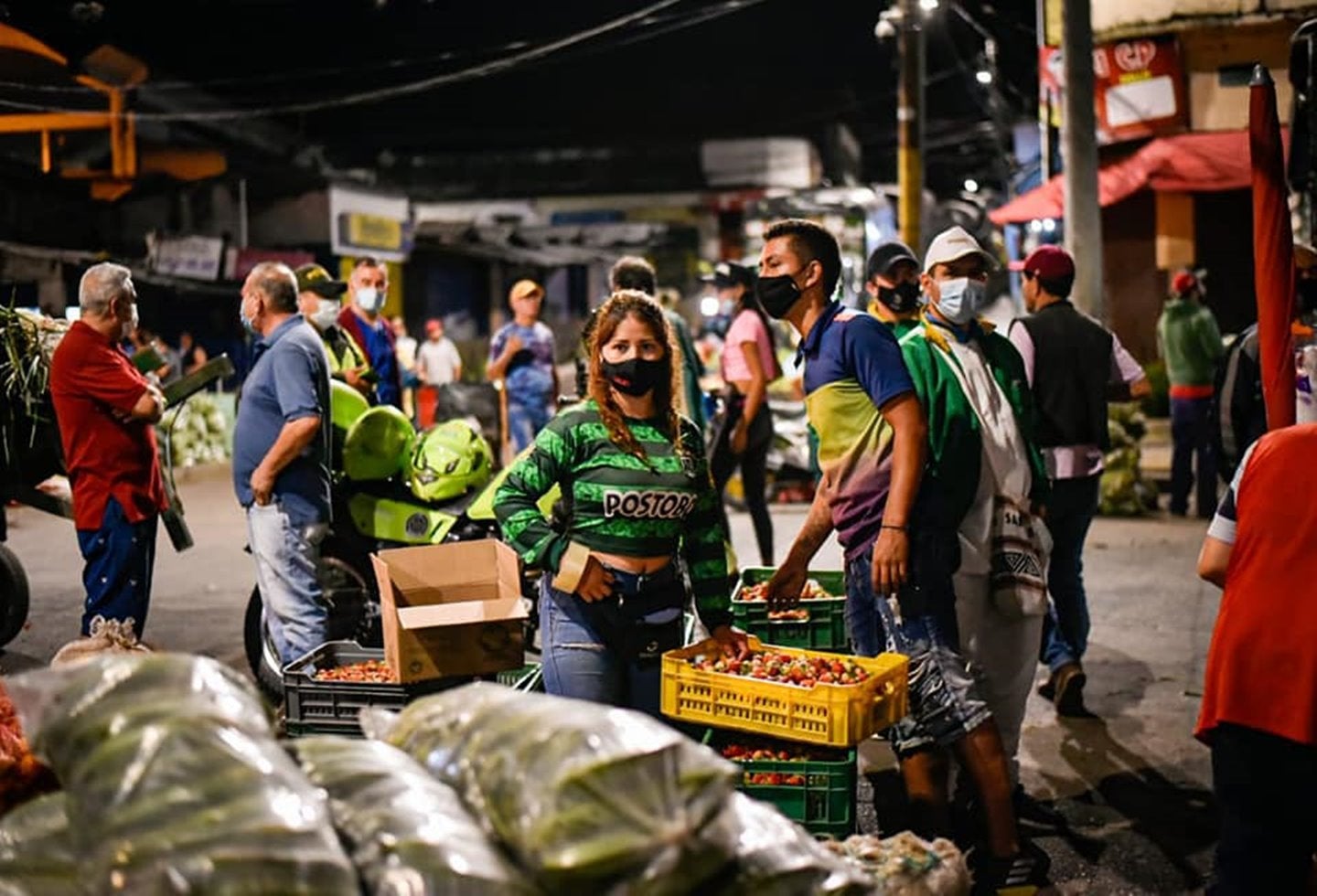 Comerciantes de Cargue y Descargue Ibagué Plaza La 21