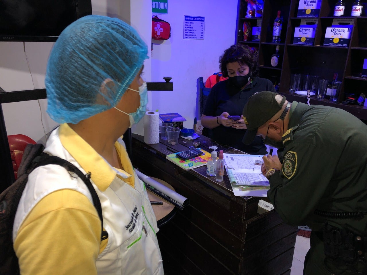 Tres establecimientos en Neiva cerrados