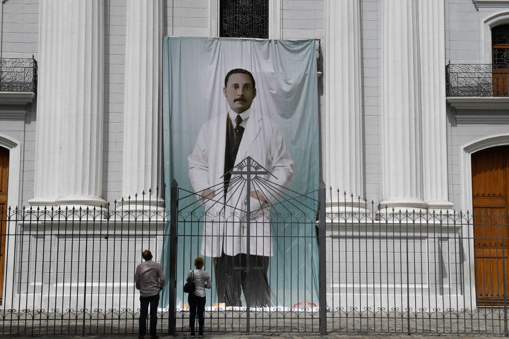 Imagen de José Gregorio Hernández en una iglesia de Caracas
