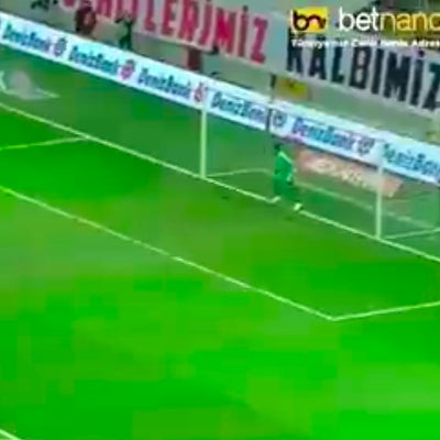 Titular, golazo y doblete de Radamel Falcao Garcia para el Galatasaray