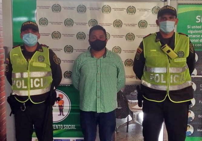 A la cárcel un hombre señalado de, presuntamente, prenderle fuego a su esposa mientras dormía