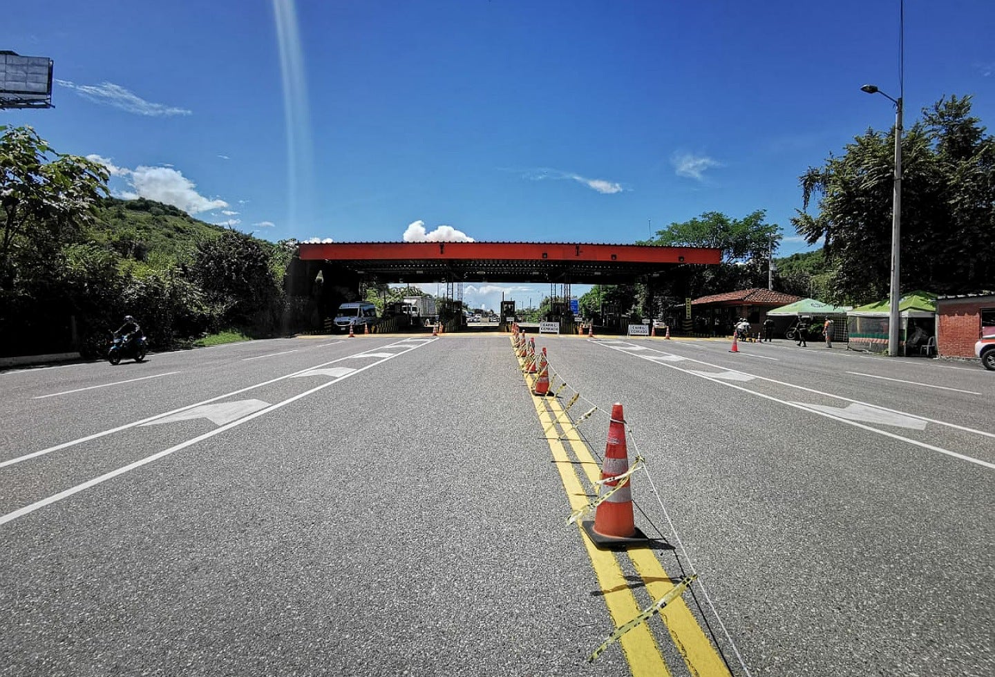 Gobernador del Huila busca soluciones a transportadores