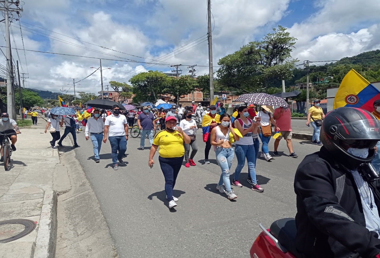 3--Marcha paro nacional en Ibagué-12 de mayo