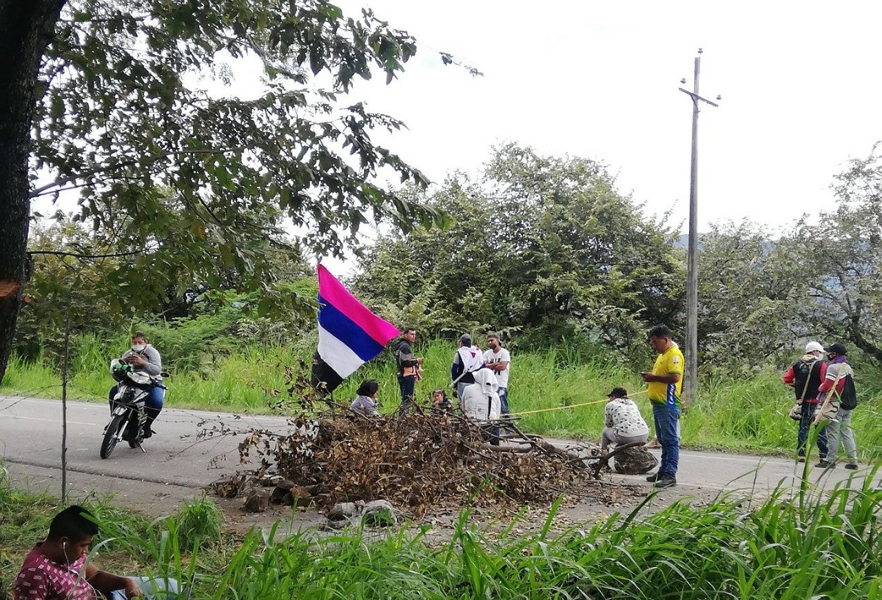 Bloqueos en vías del Huila no se unieron a corredor humanitario definido por la minga
