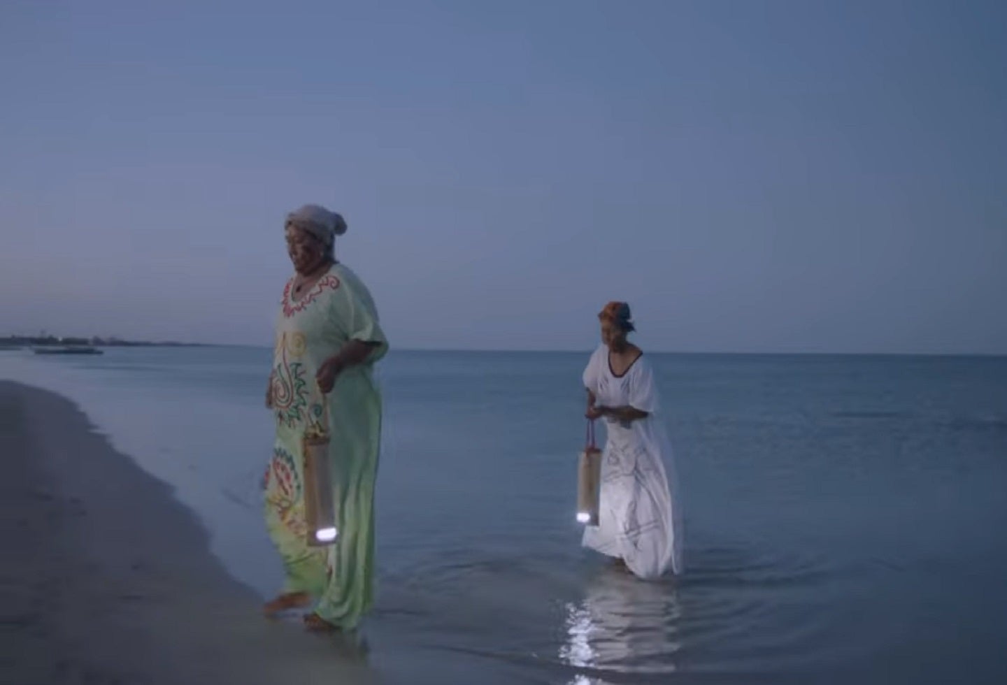 Linterna de agua salada