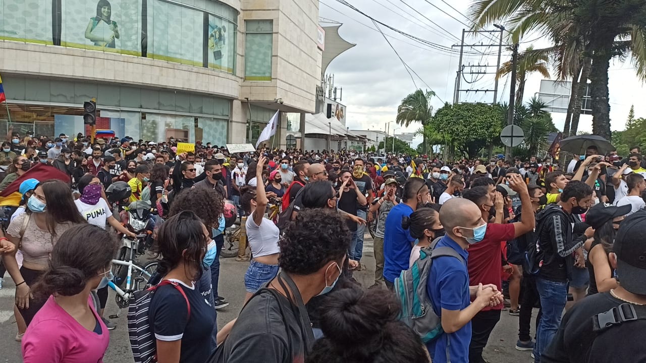 Manifestación calle 60 con Quinta