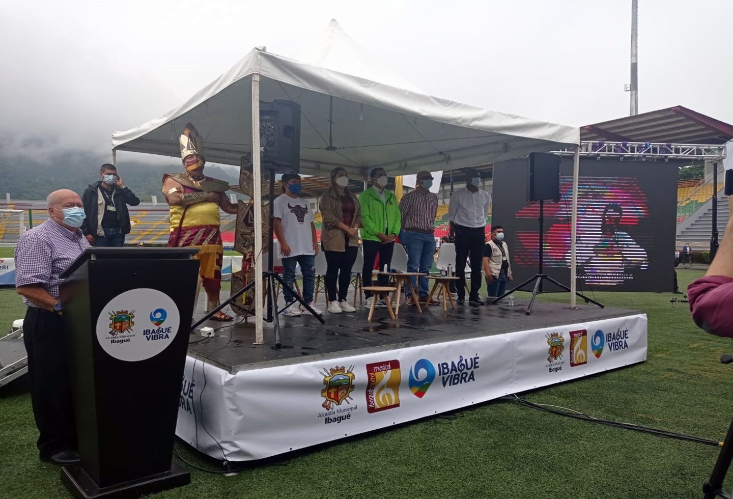 Alcalde Hurtado en la entrega de escenario Manuel murillo toro