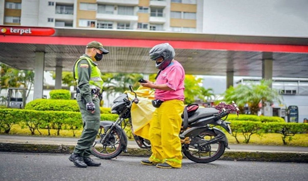 Parrillero en moto Ibagué junio