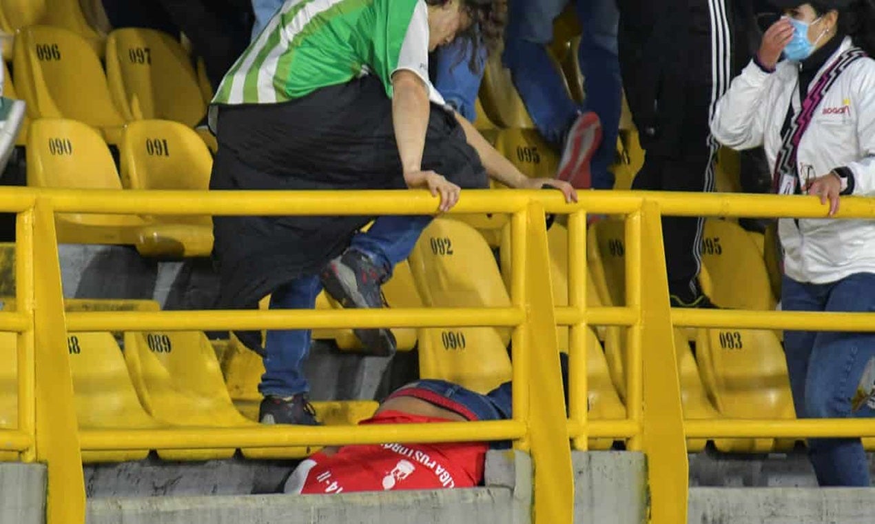 Hincha agredido en El Campín
