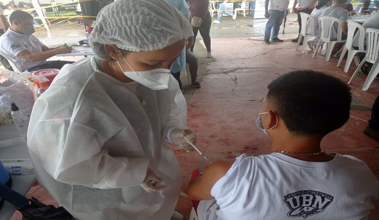 Vacunación jóvenes en Ibagué