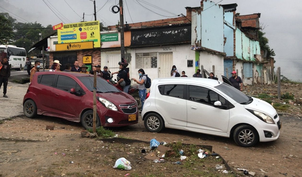 Presuntos conductores alicorados conductores de plataforma formaron espectáculo en Boquerón
