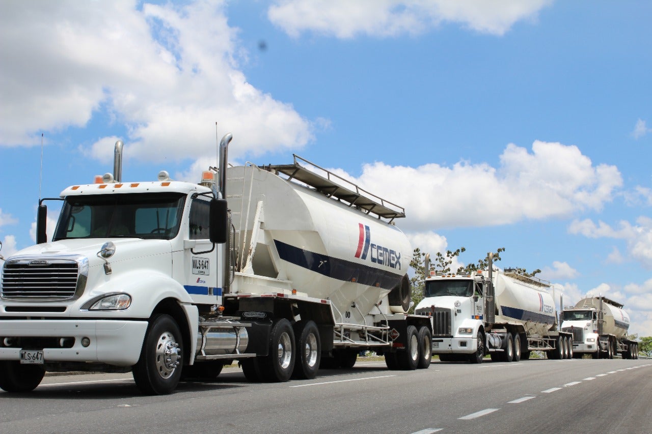 Camión de Cemex