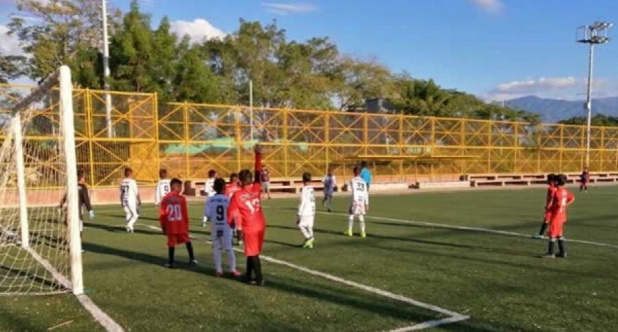 El fútbol vuelve a los barrios de Neiva