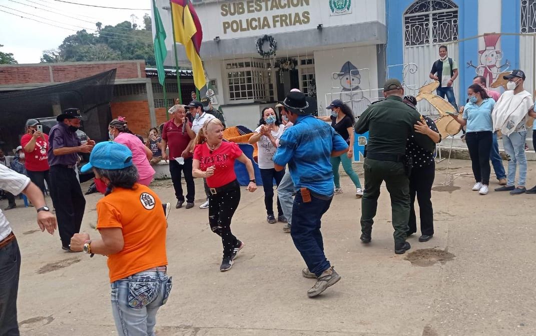 Celebración de abuelos en Frías