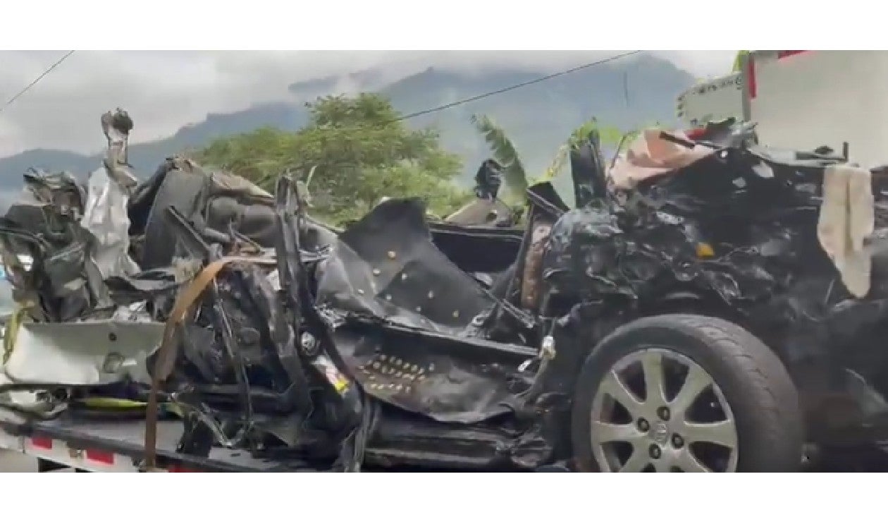 Carros del accidente en La Línea