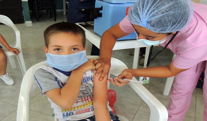 Vacunación en niños de Ibagué