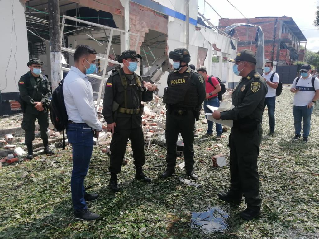 Verificación atentado carro bomba