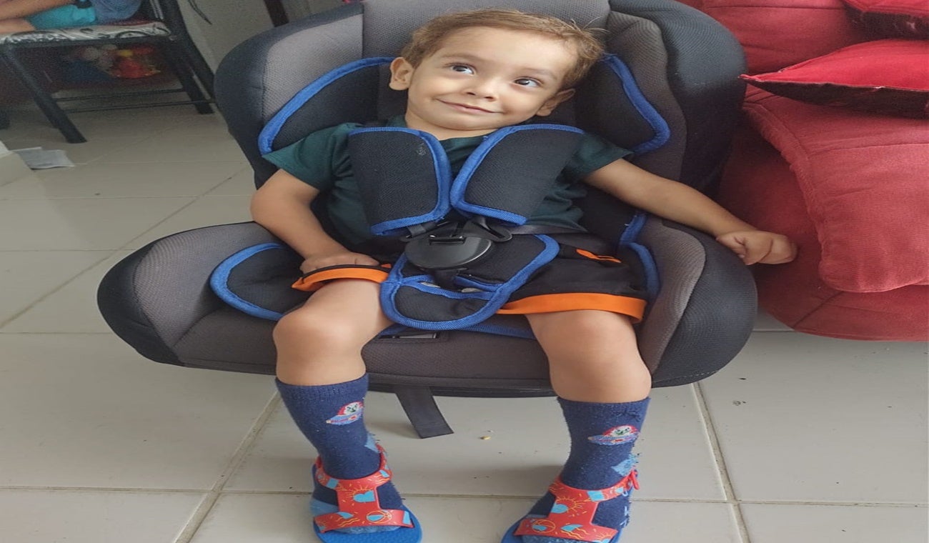 Menor con paralisis cerebral