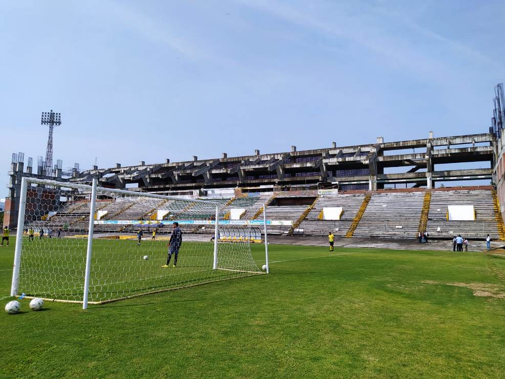 Estadio Guillermo Plazas Alcid de Neiva