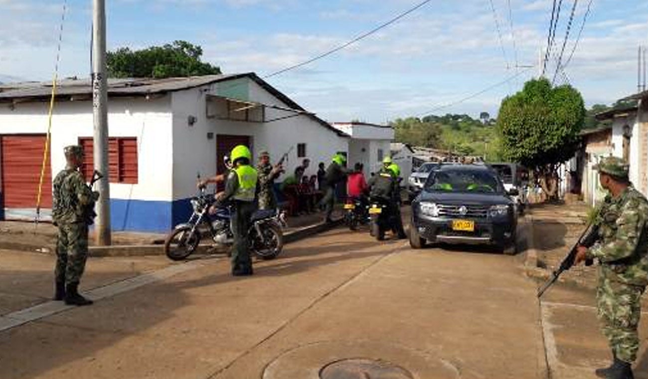 Ejercito y Policía realizan operativos contra el microtráfico en Manaure, Cesar.