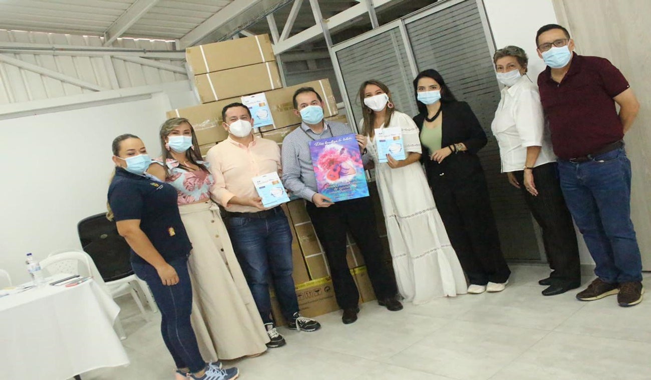Donatón de 100 mil tapabocas a niños de Ibagué