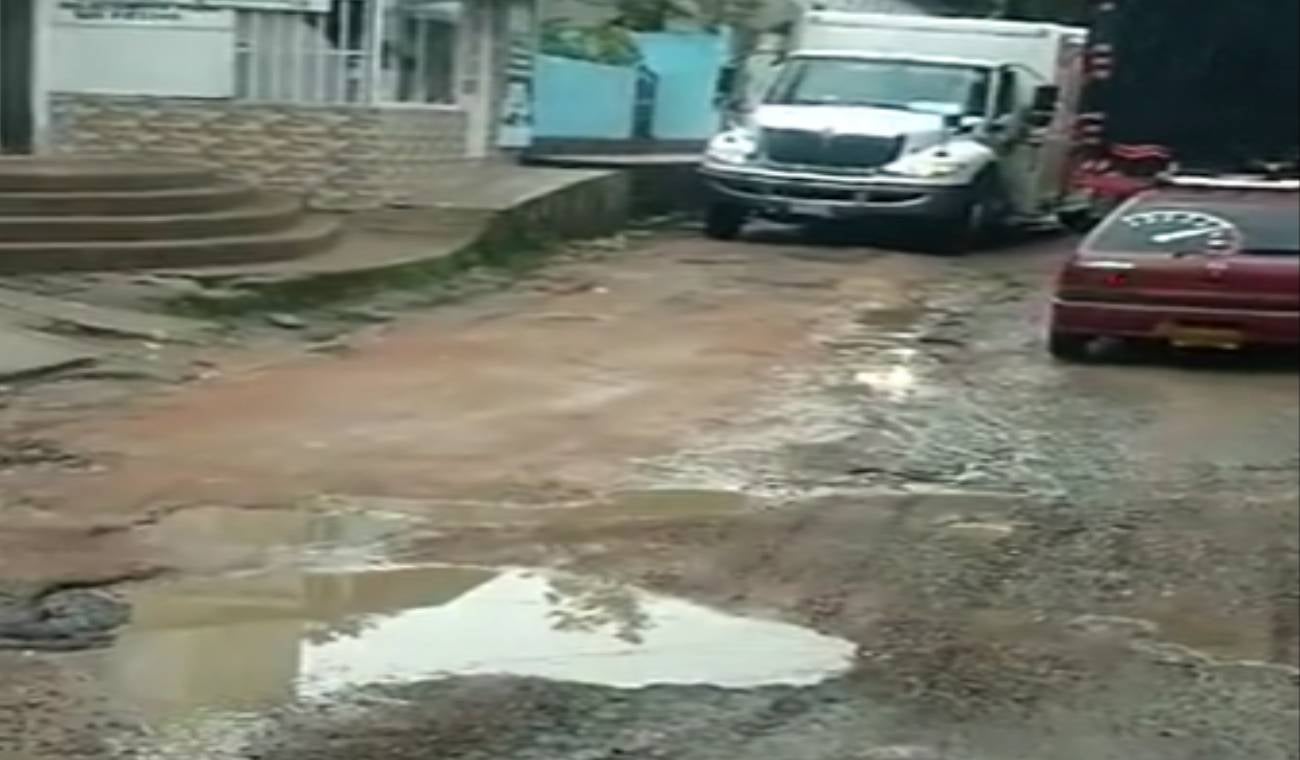 Pésimo estado en las vías del Salado