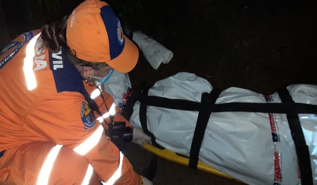 Cuerpo de hombre sin vida