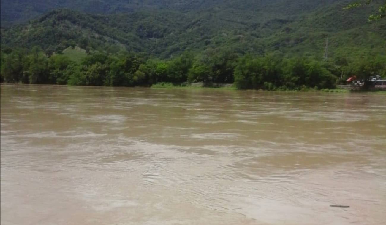 Emergencias producto de las fuertes precipitaciones de los últimos días, que por momento deja vías afectadas y familias damnificadas