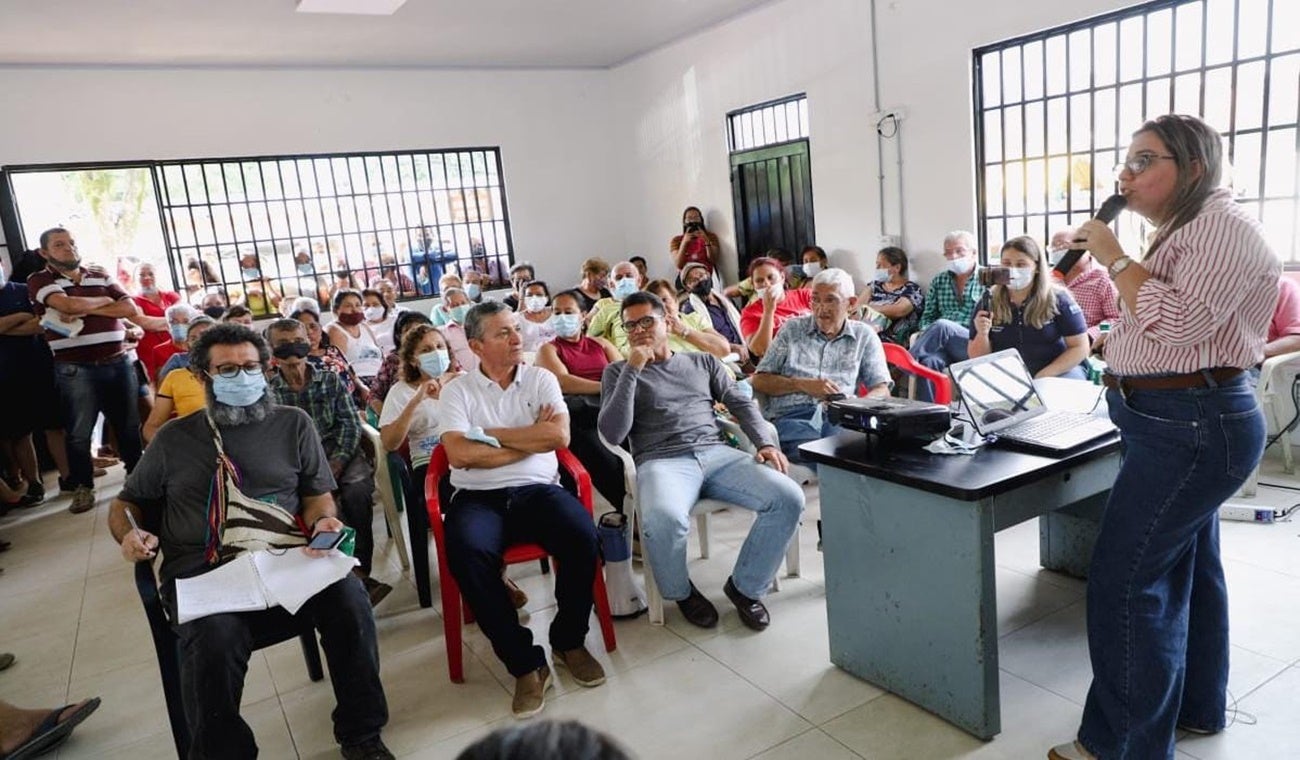 Reunión de directivas del Ibal con líderes de la comuna siete de Ibagué