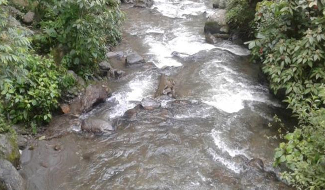 Desbordamiento en quebrada comuna nueve de Ibagué