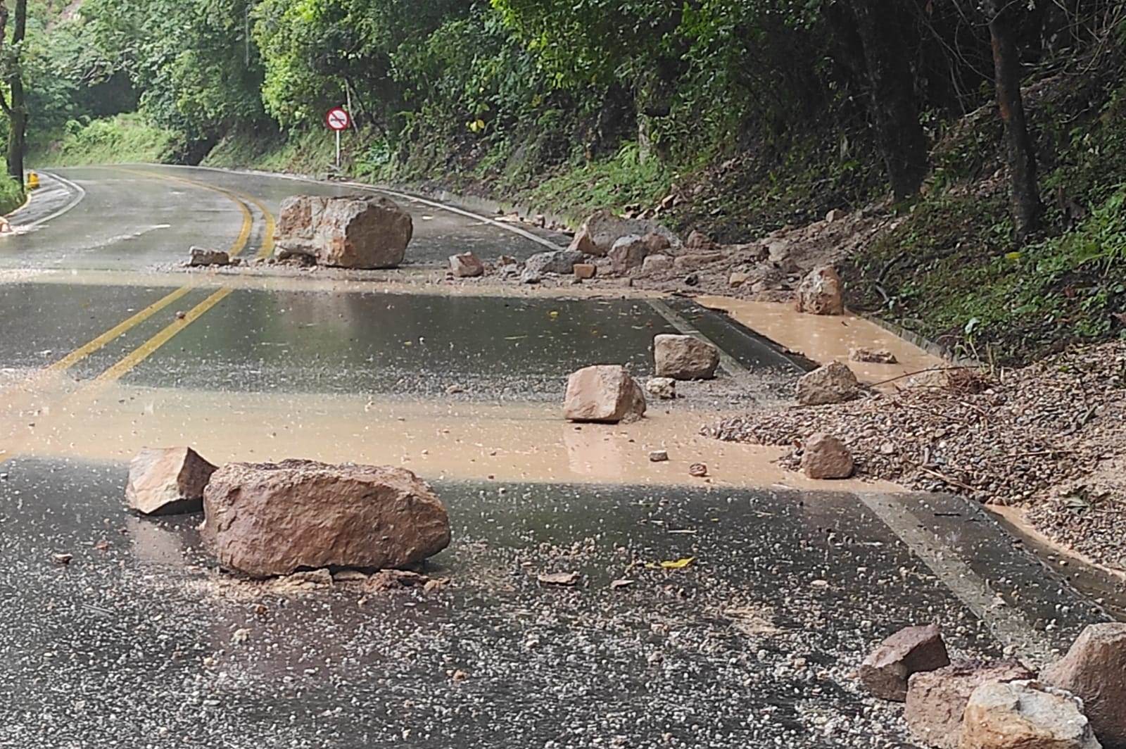 Cierre vía Altamira, Timaná