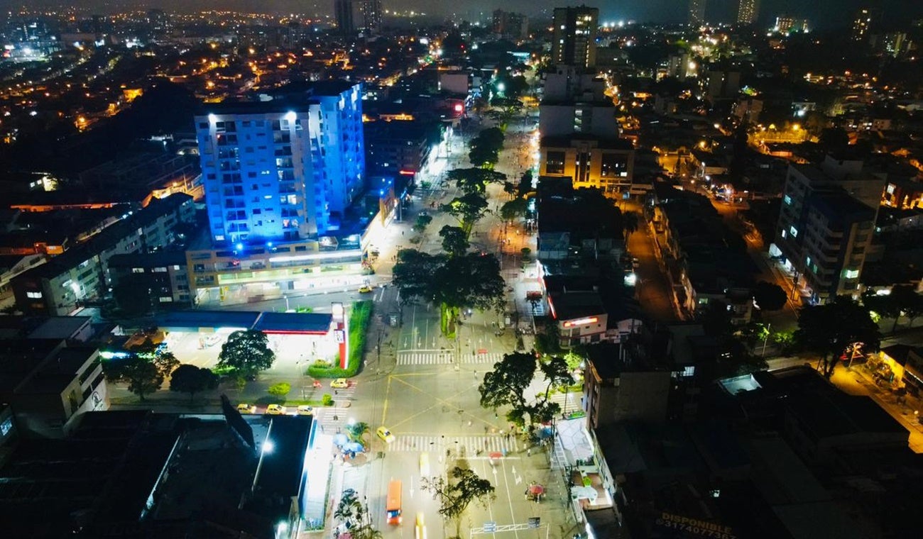 Ibagué comercio nocturno
