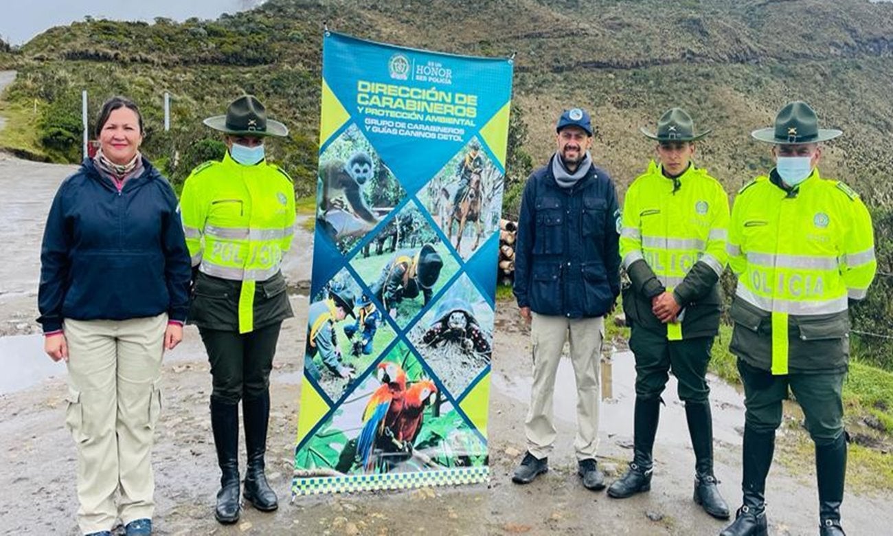 Carabineros de la Policía Tolima realizaron campañas y socialización en el Parque Nacional, natural de los Nevados.