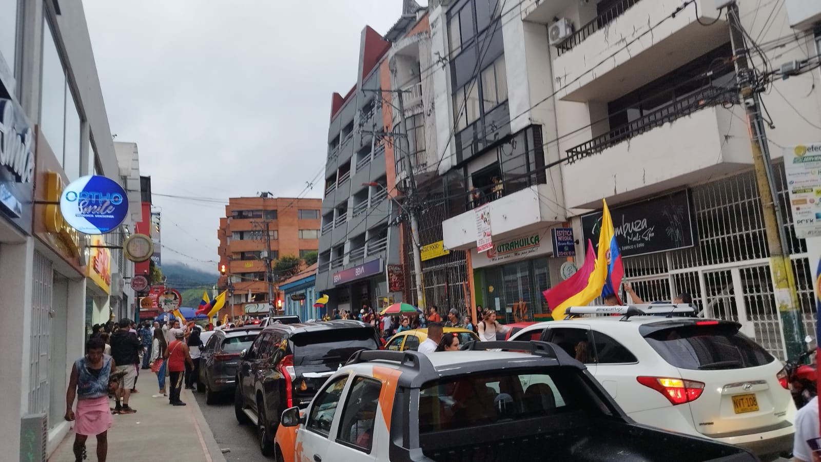 Caravanas en Ibagué por Petro