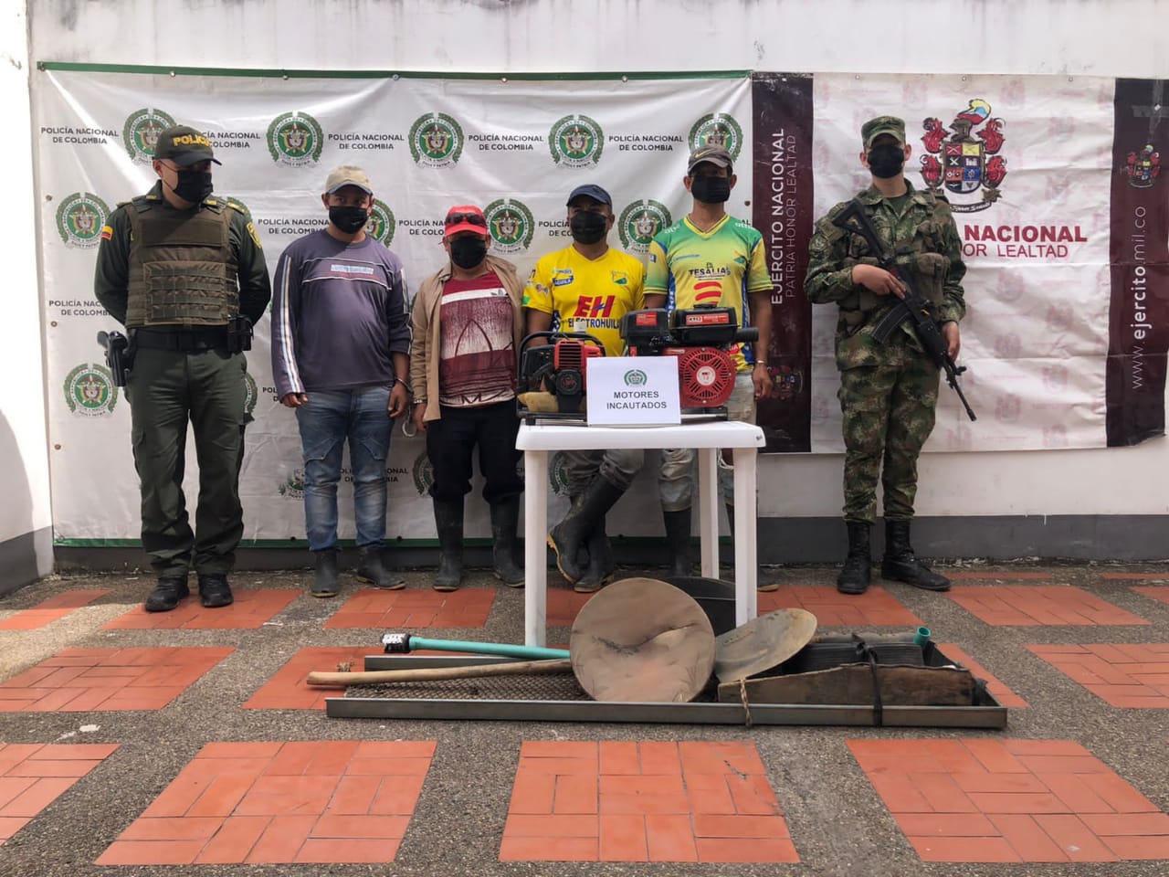 Operaciones para combatir delitos del medio ambiente y narcotráfico