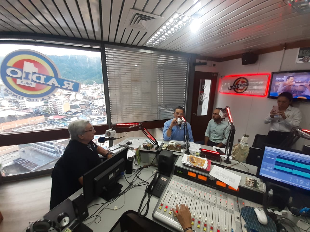 Director General de la Unidad de Restitución de Tierras en RCN Radio