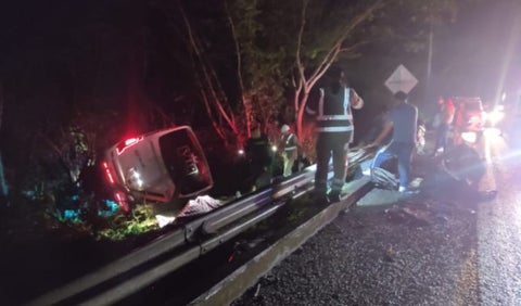 Volcamiento de bus en vía Bogotá – Ibagué dejó dos muertos y 15 heridos