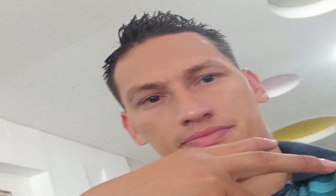 Denuncian que presunto UBER sacó el pene a jovencita para que lo masturbara en Ibagué